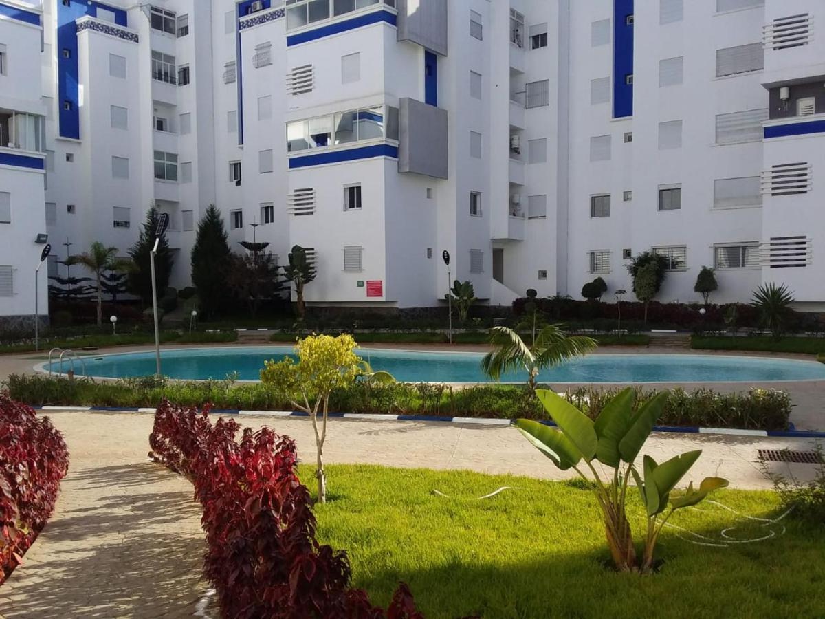 Appart. Luxueux Avec Piscine, Cosy, Bien Situe Bouznika Dış mekan fotoğraf