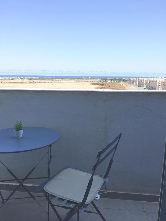 Appart. Luxueux Avec Piscine, Cosy, Bien Situe Bouznika Dış mekan fotoğraf
